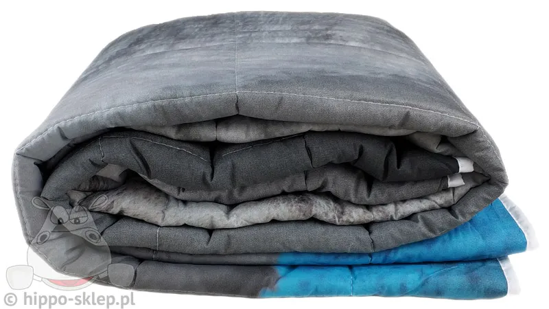 Narzuta z szarym kotkiem - pakowanie