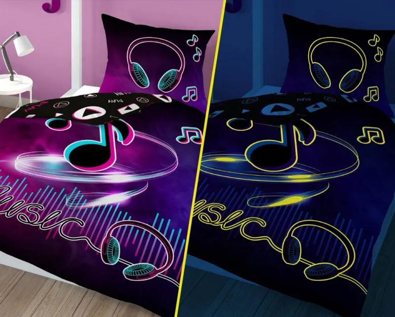 Fioletowa pościel dla nastolatków z nutkami - Tik Tok