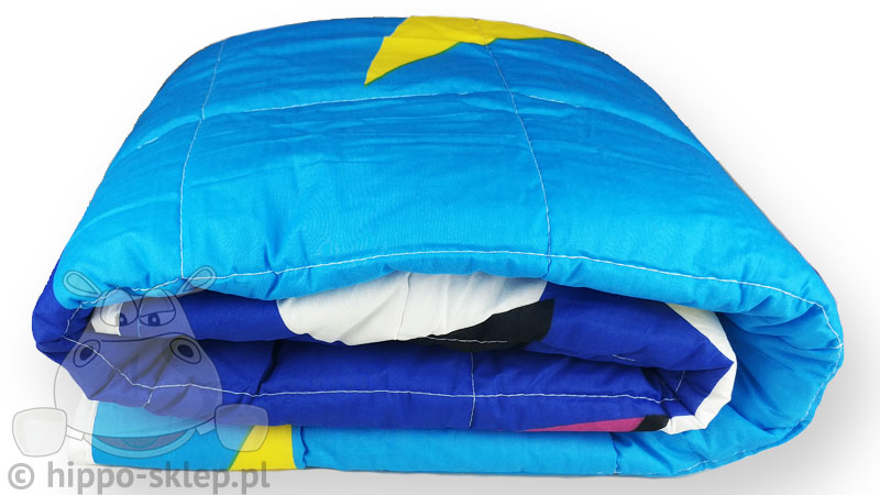 Nakrycie na łóżko z granatowym kotem - pakowanie