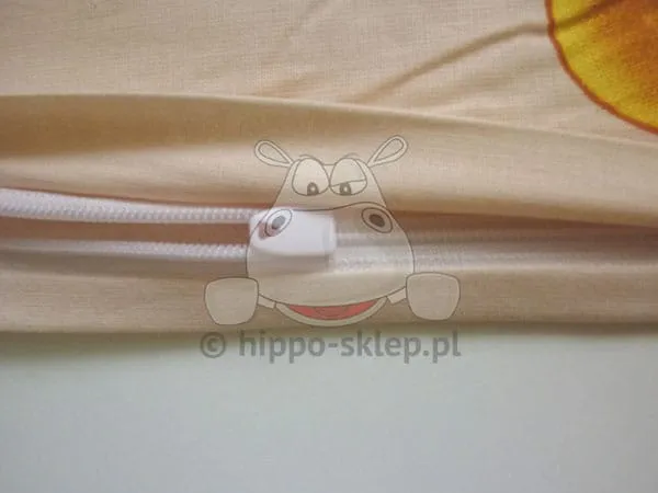 Zapięcie kompletu pościeli z Tweety'm