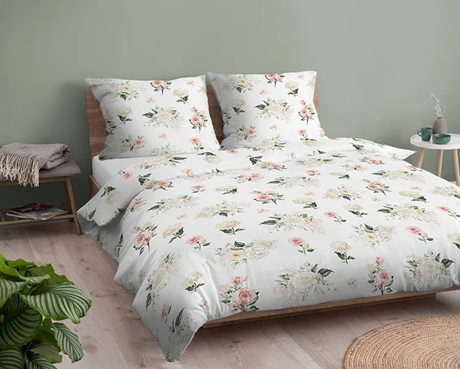 Florystyczna pościel satynowa z motywem róży