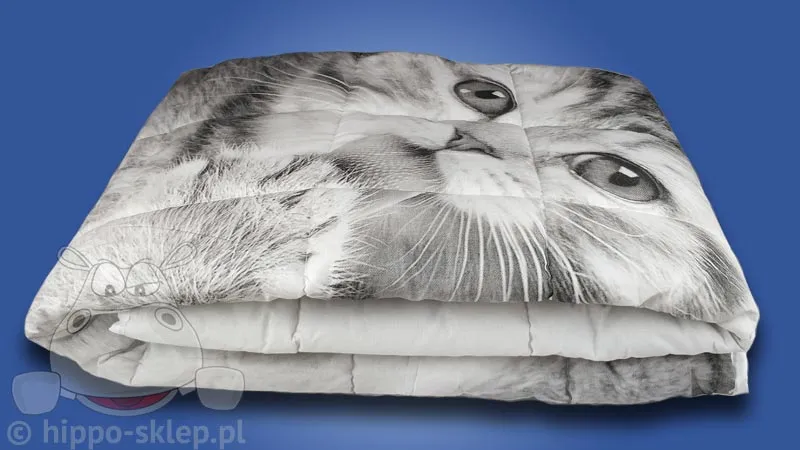 Narzuta z kotkiem czarno-biała