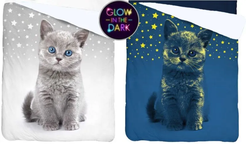 Świecąca w ciemności narzuta z szarym kotkiem