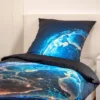 Pościel z motywem globu widzianego z orbity 135x200 4859412050